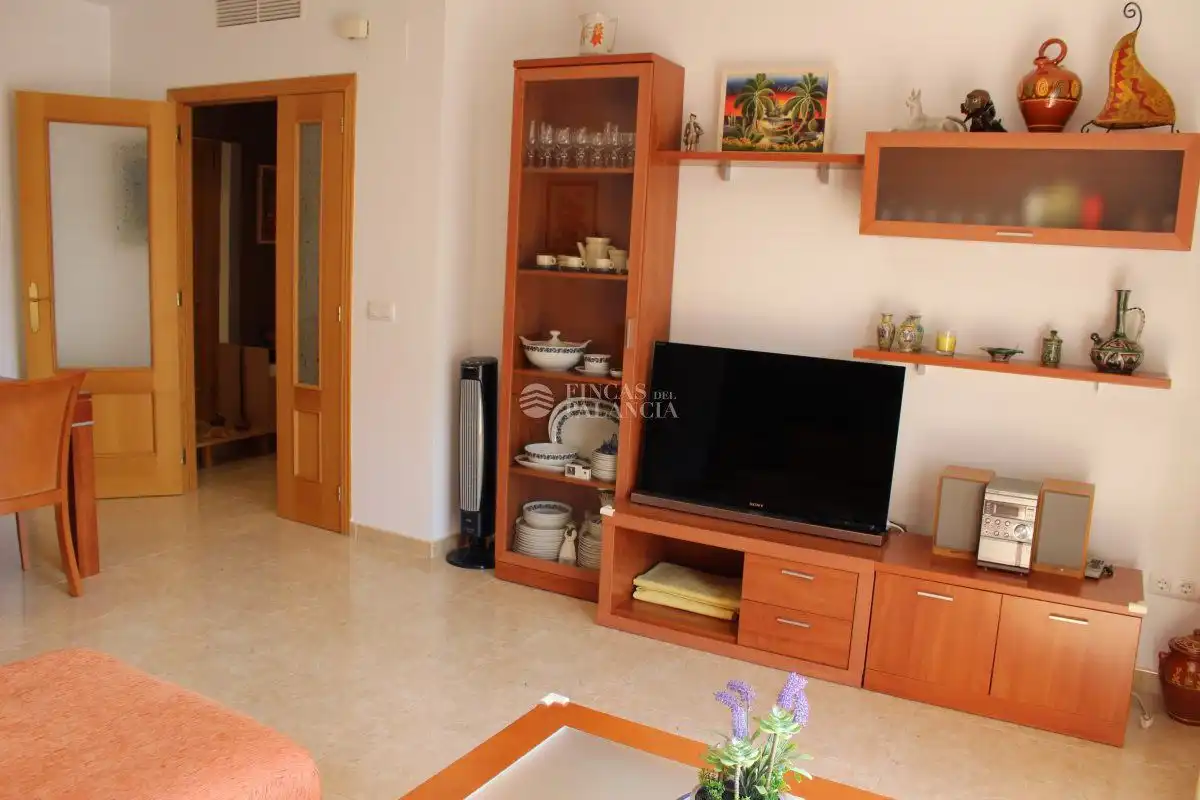Wohnzimmer von Wohnung zur Miete in Navajas mit Klimaanlage, Heizung und Balkon