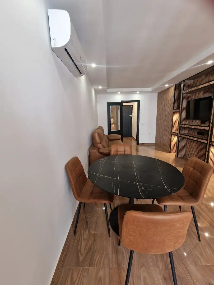 Menjador de Apartament en venda en Torrevieja amb Aire condicionat, Terrassa i Moblat