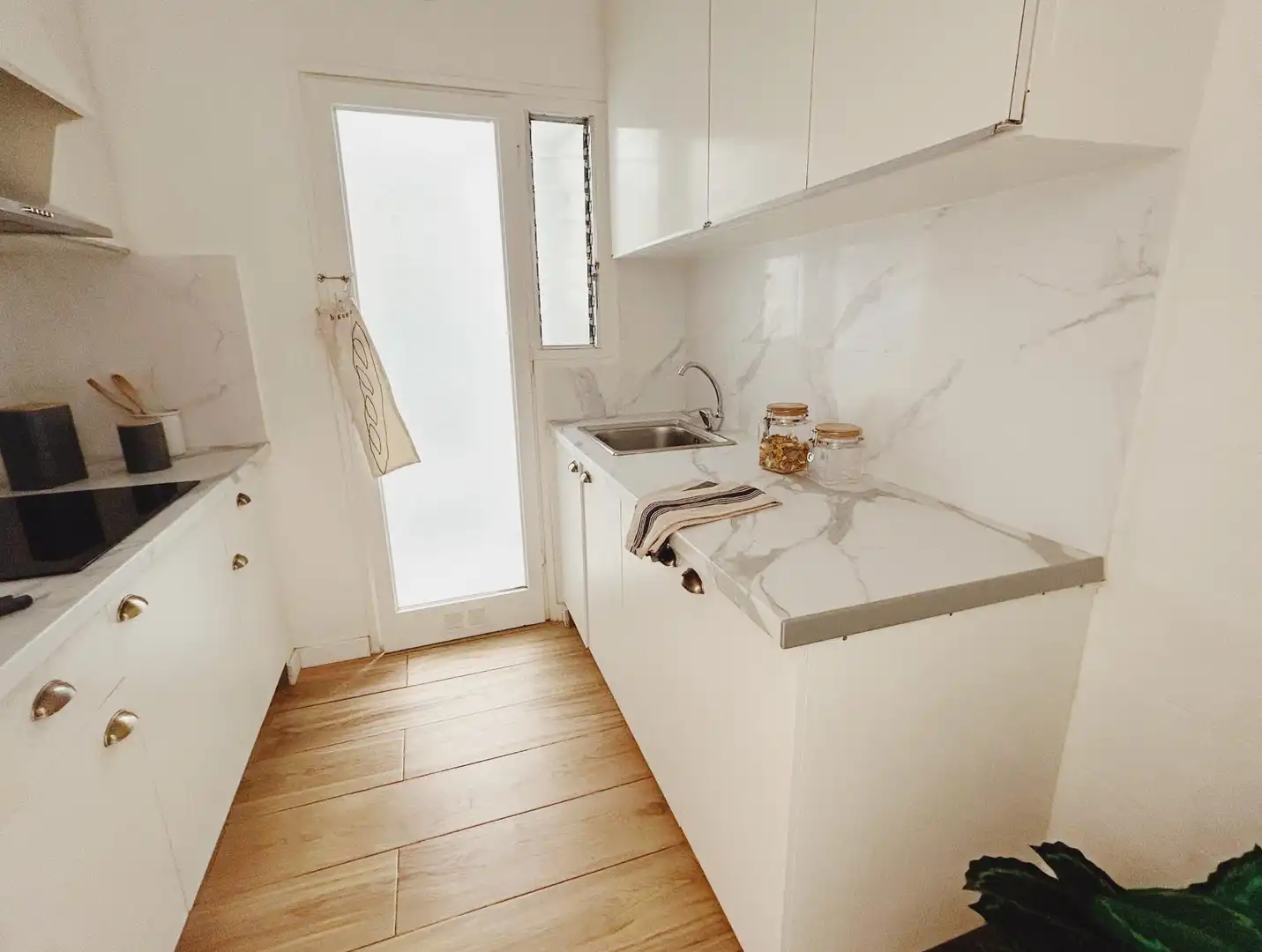 Flat with terrace for sale in Avenida PARAL.LEL, imagen 4