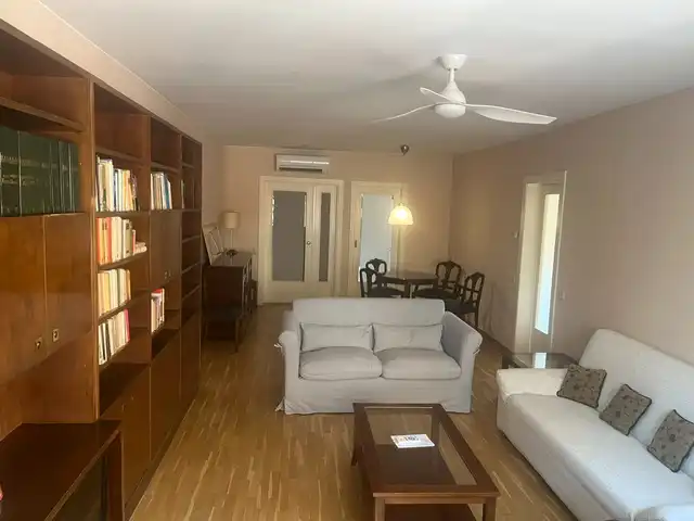 Wohnzimmer von Wohnung zur Miete in Sant Cugat del Vallès mit Klimaanlage, Heizung und Parkett