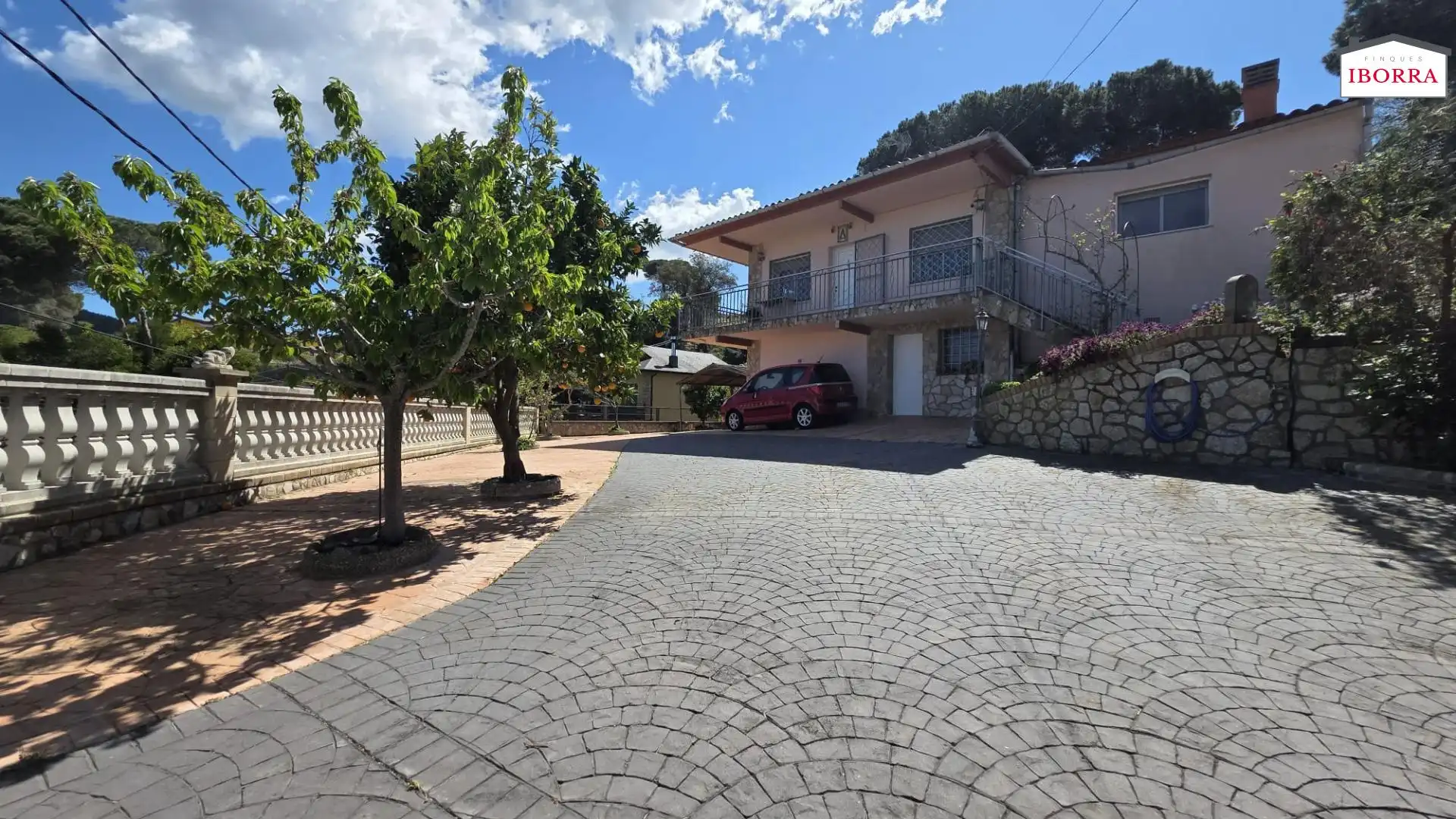Vista exterior de Casa o xalet en venda en Tordera amb Calefacció, Jardí privat i Traster
