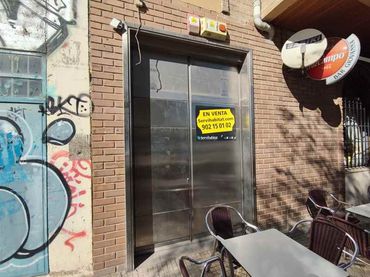 Local comercial en venda a Jacinto Benavente Kalea 48
