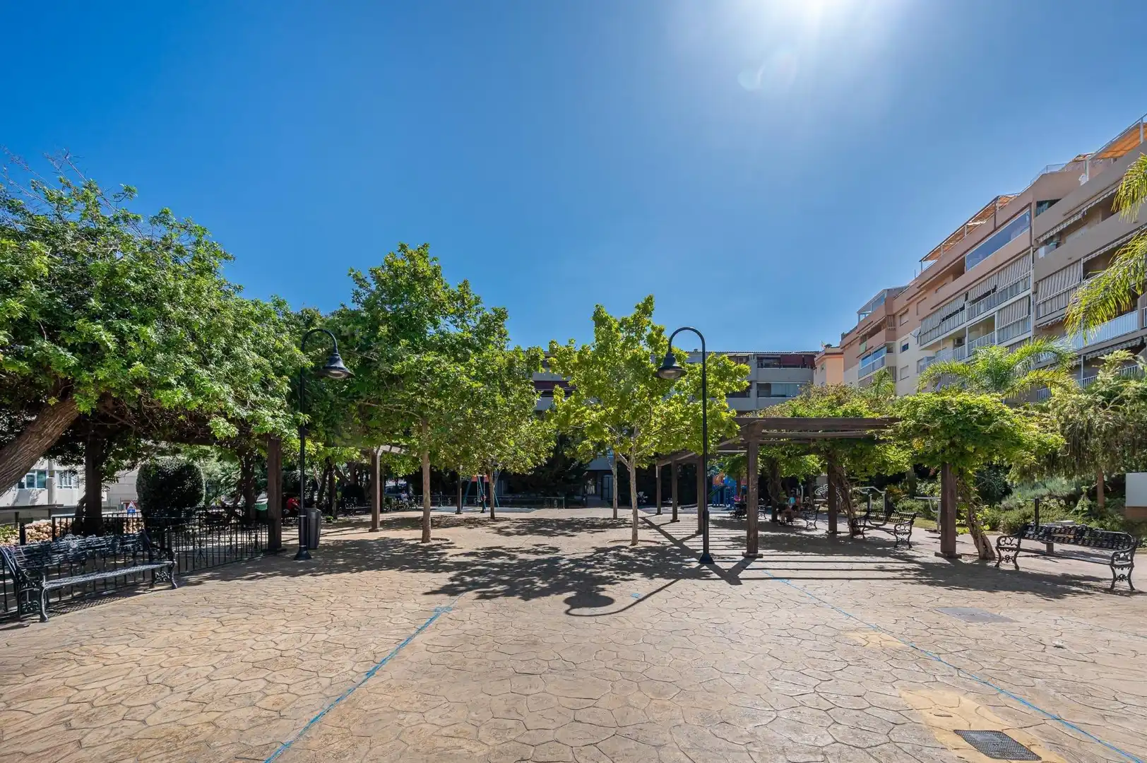 Vista exterior de Pis en venda en Mijas amb Aire condicionat, Terrassa i Piscina comunitària