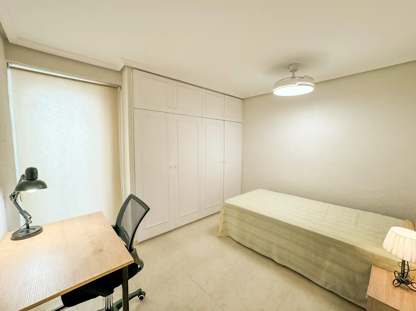 Habitación en Reina Victoria - Miguel Hernández