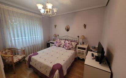 Bedroom of Flat for sale in  Madrid Capital