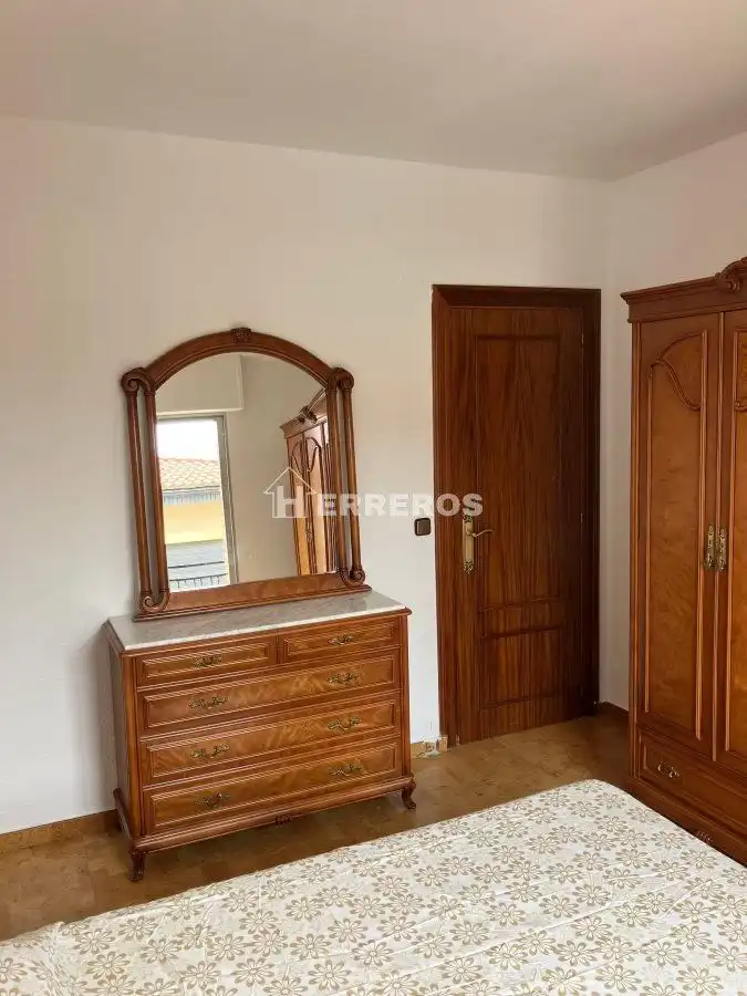 Habitación de Casa o chalet en venta en Galilea con Calefacción y Terraza