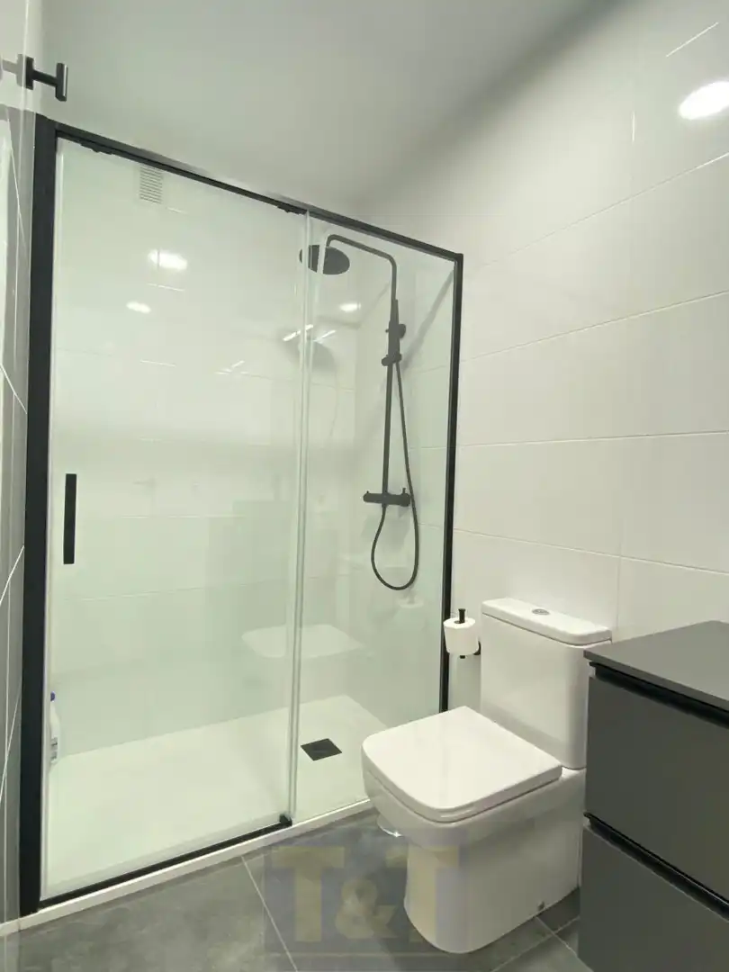 Bany de Apartament de lloguer en La Antilla amb Terrassa i Moblat