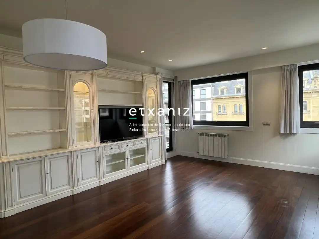 Sala de estar de Piso de alquiler en Donostia - San Sebastián  con Calefacción, Terraza y Horno