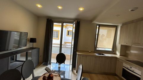 Foto 2 de Piso de alquiler en Calle Marqués de Nervión, Barrio del Nervión, Sevilla Capital