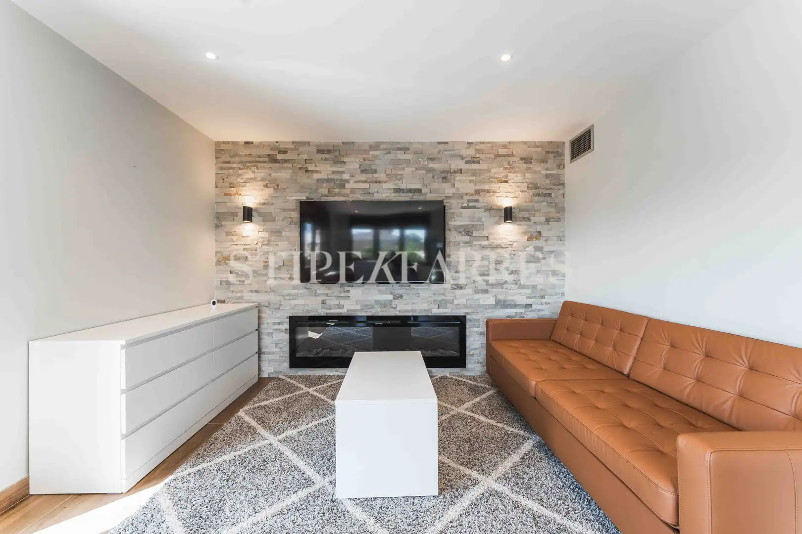 Sala d'estar de Casa o xalet en venda en Salou amb Aire condicionat, Calefacció i Jardí privat