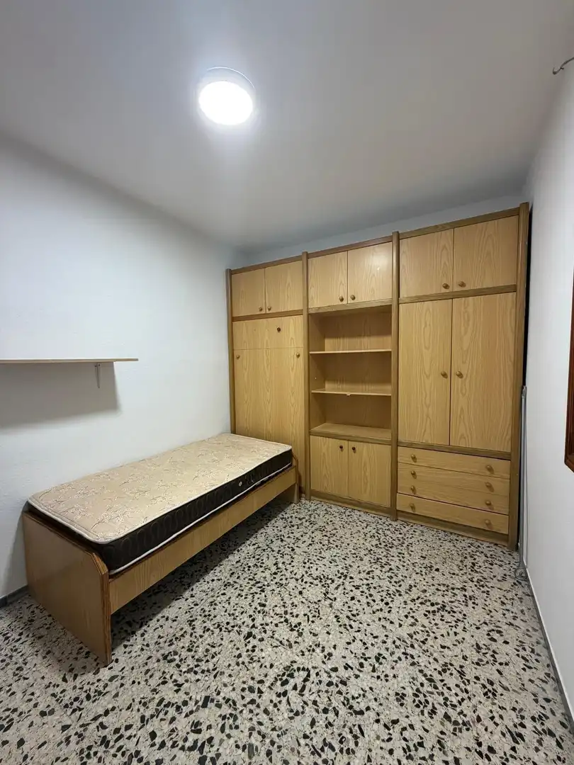 Dormitori de Pis en venda en San Cristóbal de la Laguna amb Moblat i Balcó