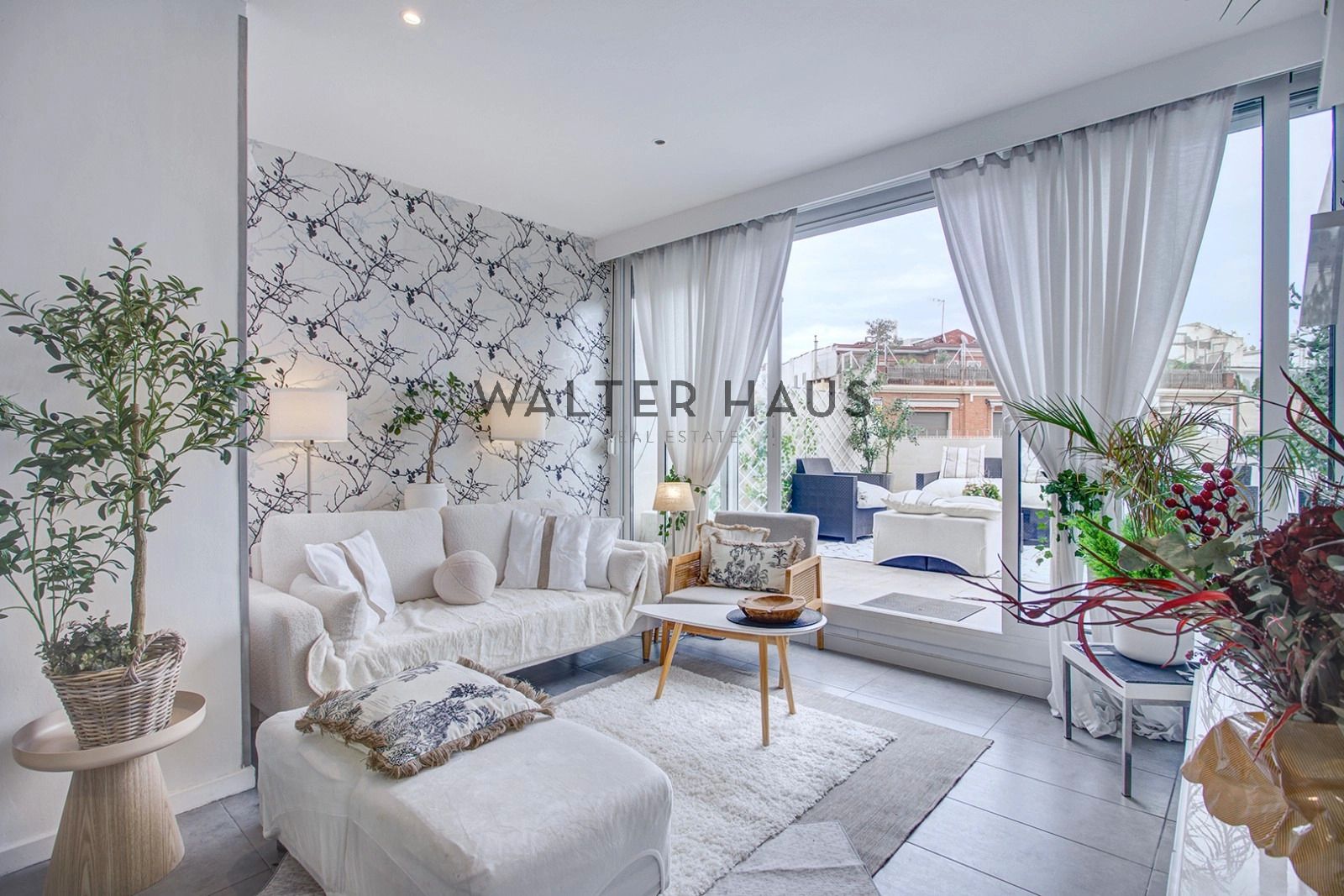 Living room of Attic for sale in  Barcelona Capital  with Air Conditioner, Heating and Terrace