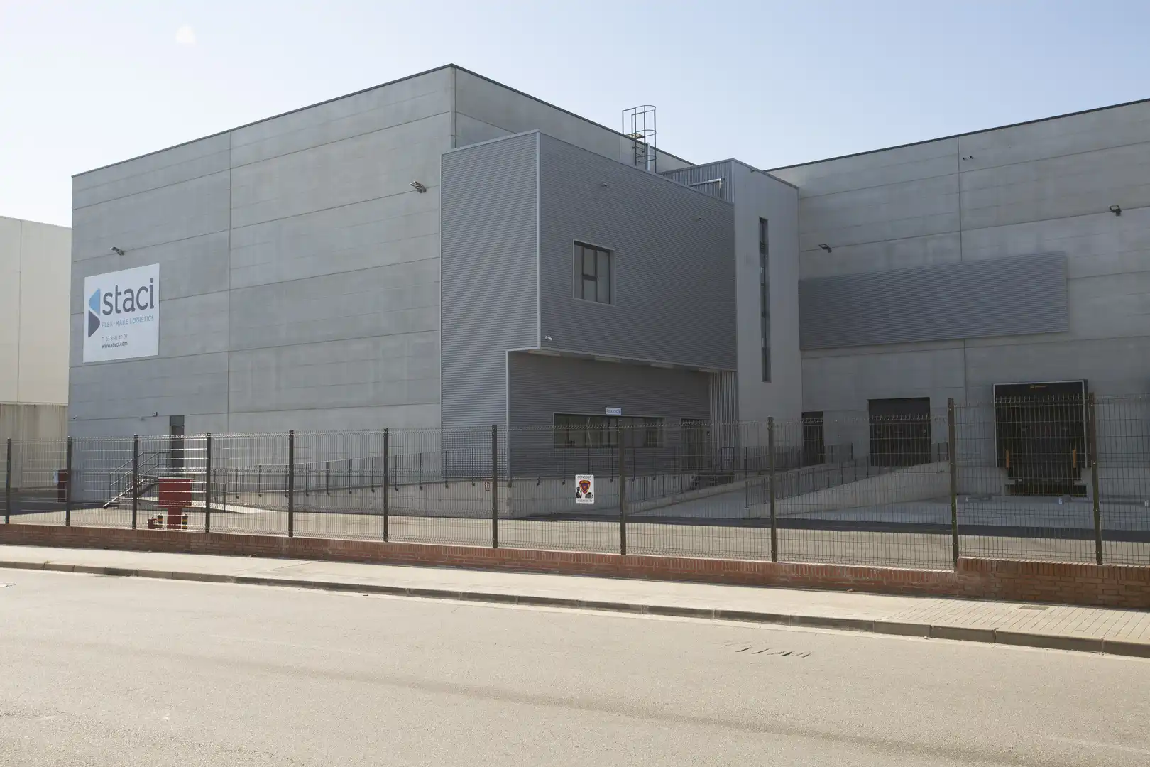 Vista exterior de Nau industrial de lloguer en Granollers