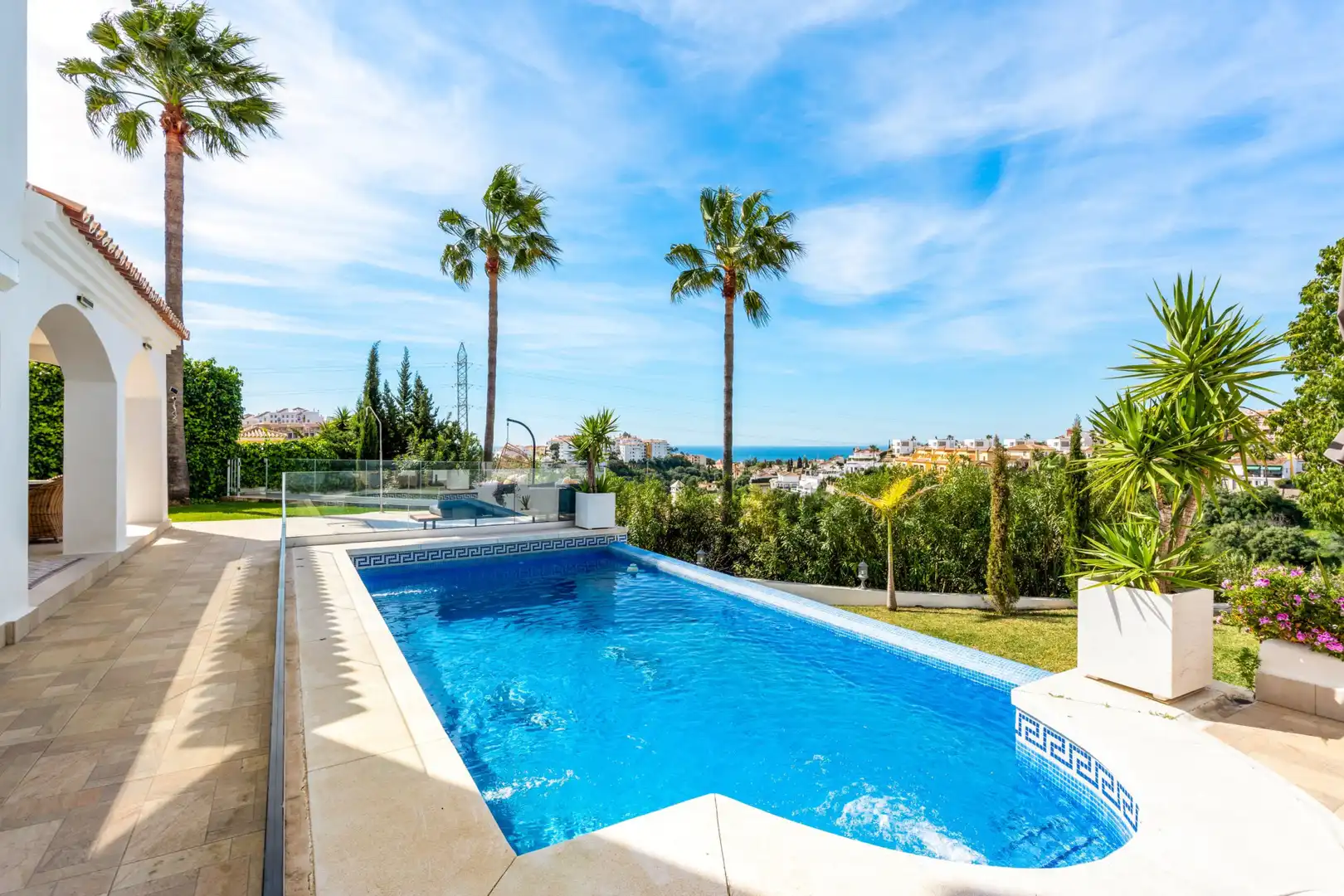 Casa con piscina en venta en Riviera del Sol