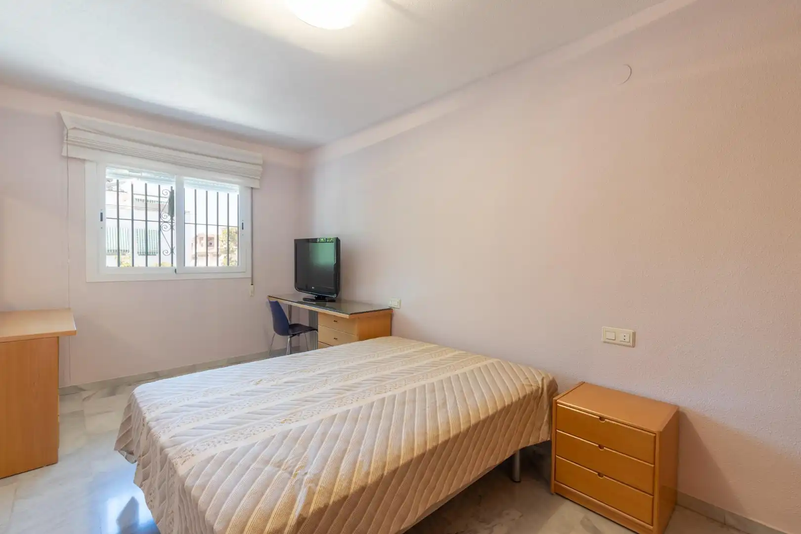 Casa amb terrassa en venda a Calle Calle Iznájar, imagen 24