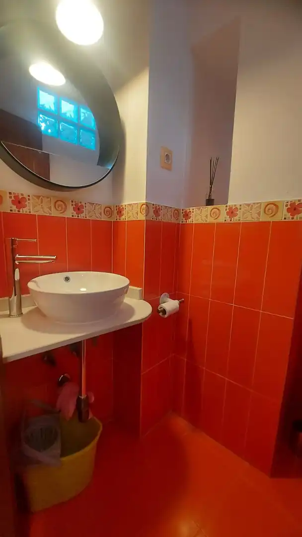 Bany de Pis de lloguer en Jaén amb Aire condicionat, Calefacció i Terrassa