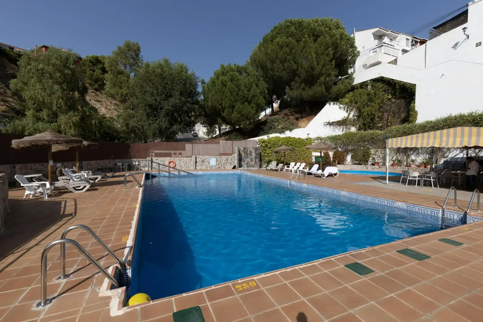 Adossat amb piscina en venda a Cenes de la Vega, imagen 36