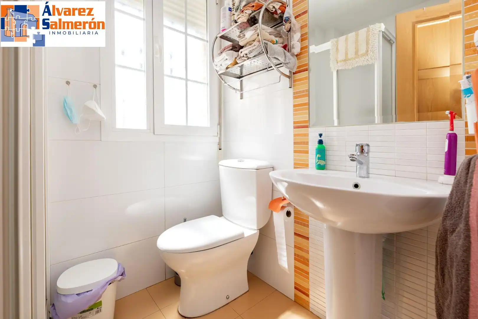 Baño de Casa o chalet en venta en Huétor Vega con Aire acondicionado, Calefacción y Jardín privado