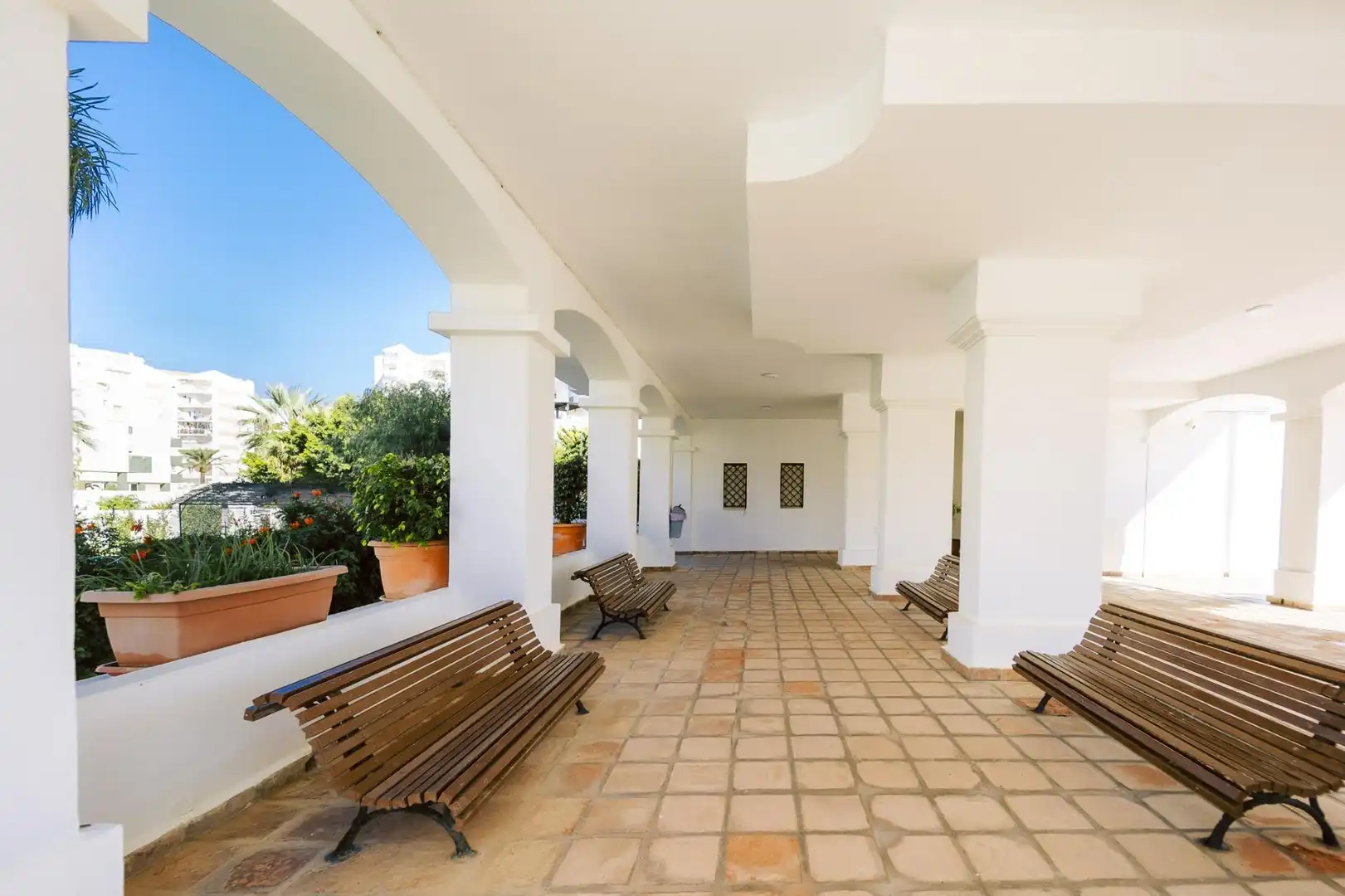 Dachboden zum Verkauf in Salobreña mit Privatgarten, Terrasse und Balkon