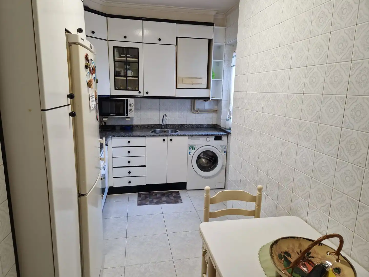 Cuina de Pis en venda en Torrelavega  amb Calefacció i Terrassa