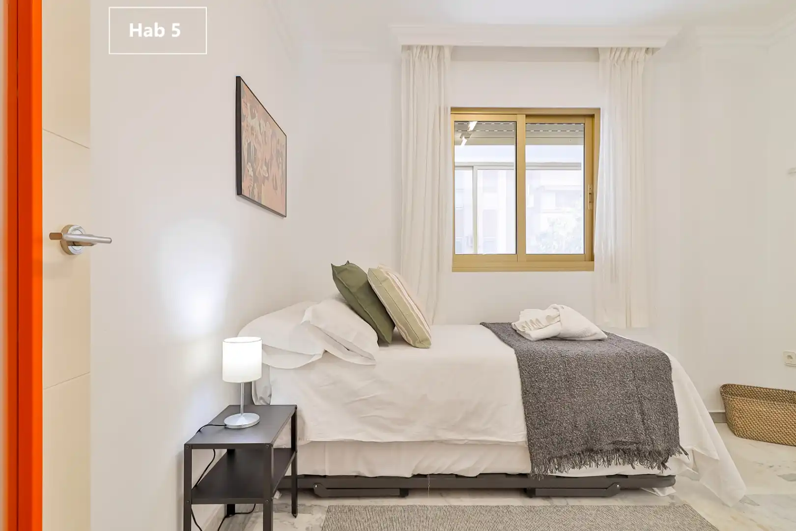 Habitación de Piso de alquiler en Málaga con Aire acondicionado, Amueblado y Internet