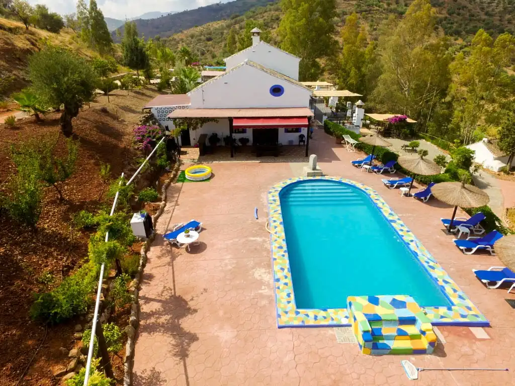 Casa rústica con piscina en venta en Guaro, imagen 8
