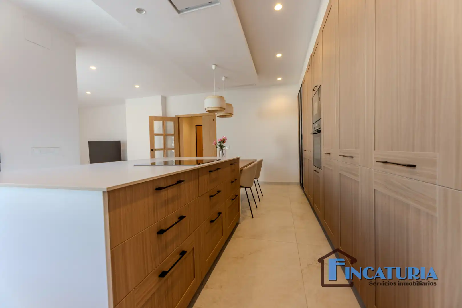 Cuina de Casa o xalet en venda en Riba-roja de Túria amb Aire condicionat, Jardí privat i Terrassa