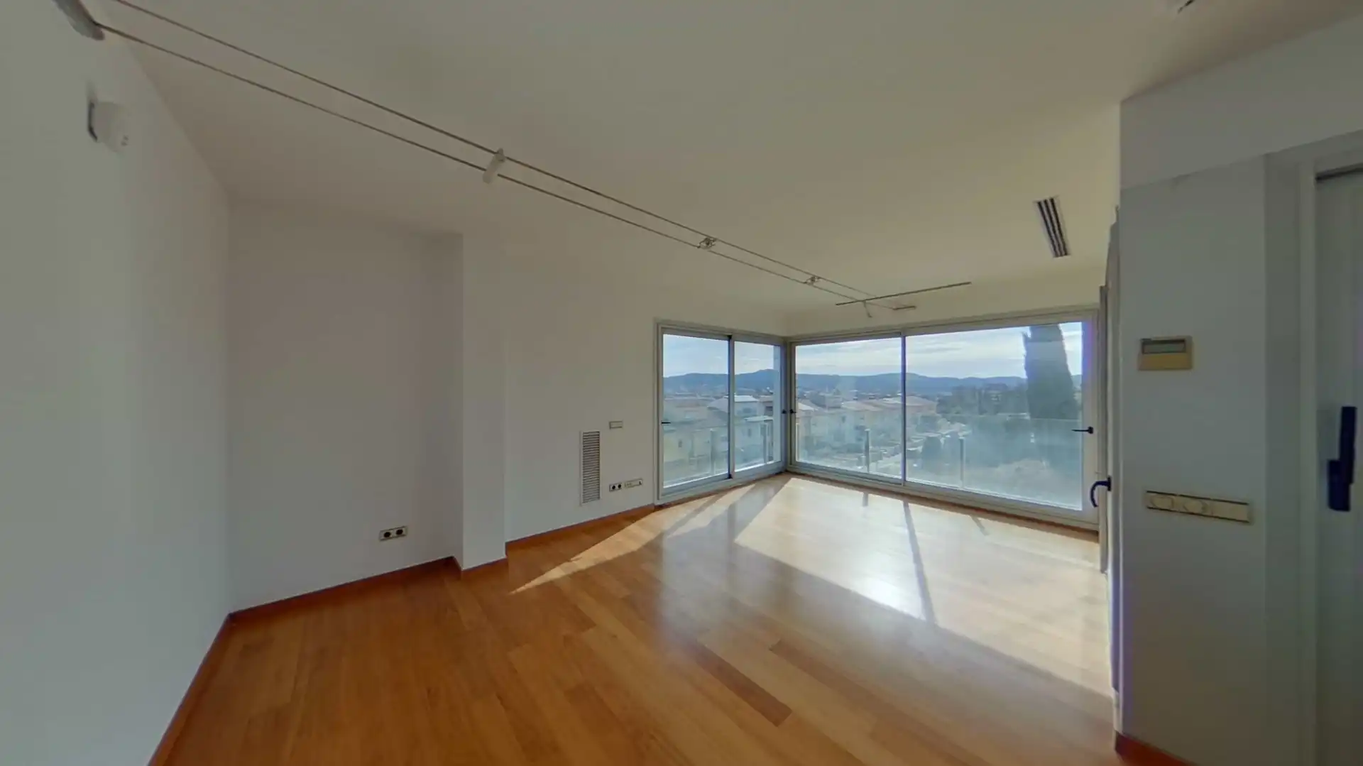 Sala de estar de Casa o chalet en venta en Canovelles con Jardín privado, Parquet y Terraza