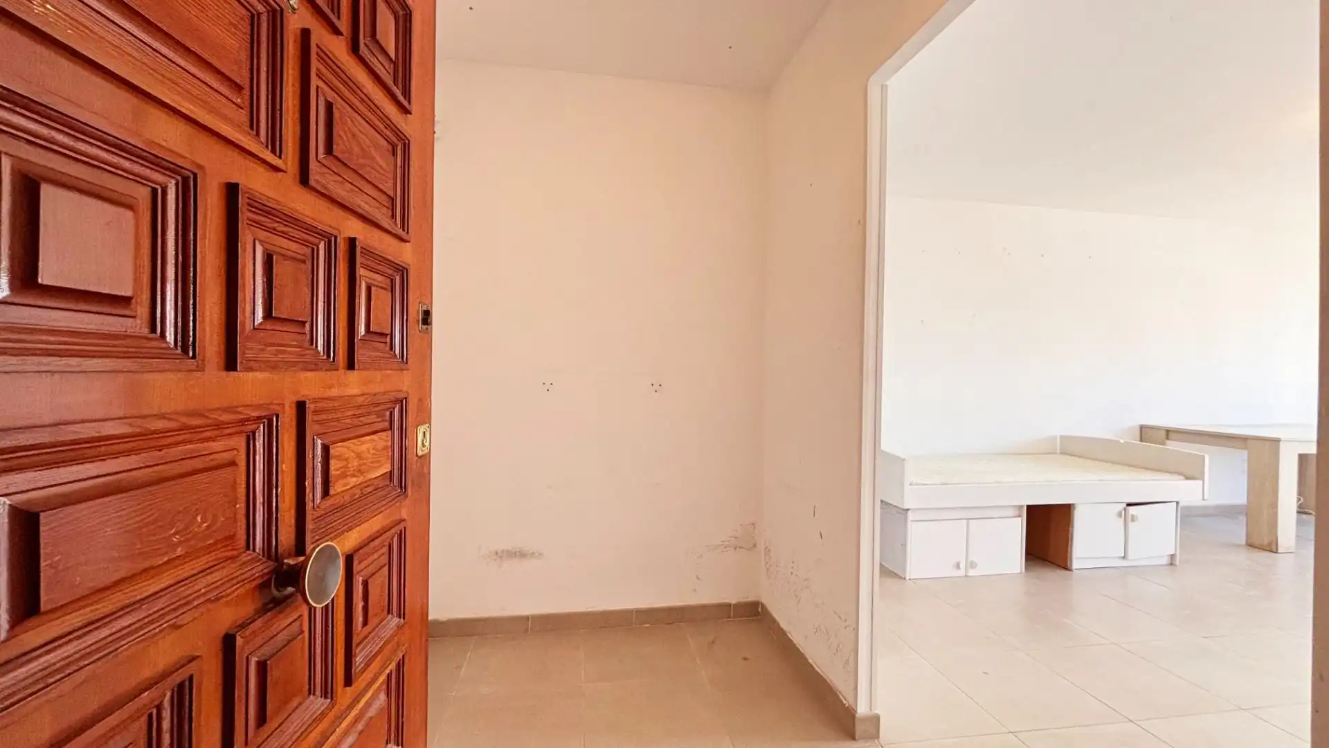 Piso con terraza en venta en Calle COLUBI, imagen 7
