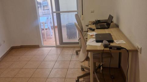 Foto 2 de Planta baixa en venda a Calle Argamasilla de Alba , Fuente Alegre - El Chaparral - Los Morales, Málaga