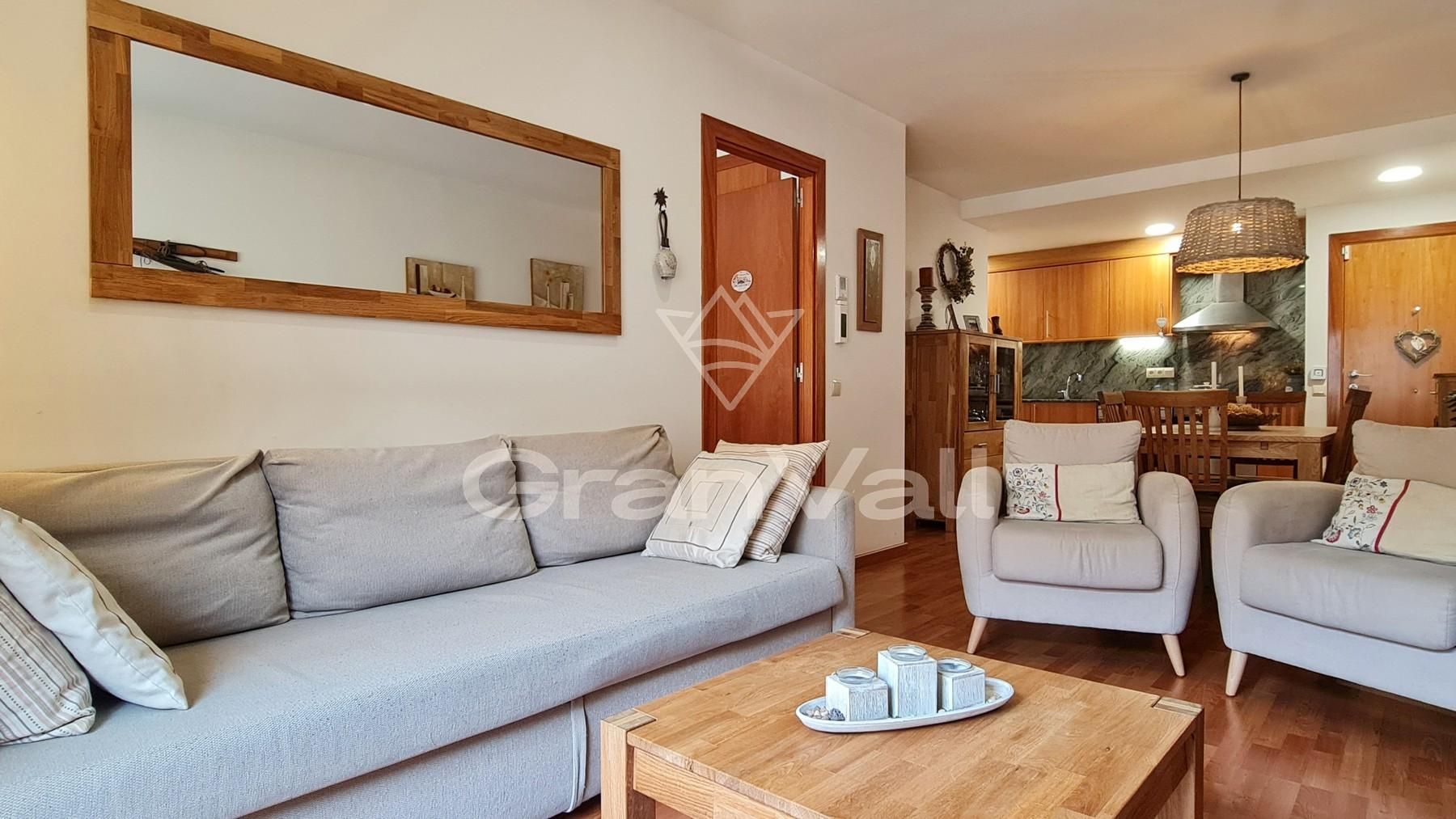 Living room of Apartment for sale in Puigcerdà  with Heating, Storage room and Furnished