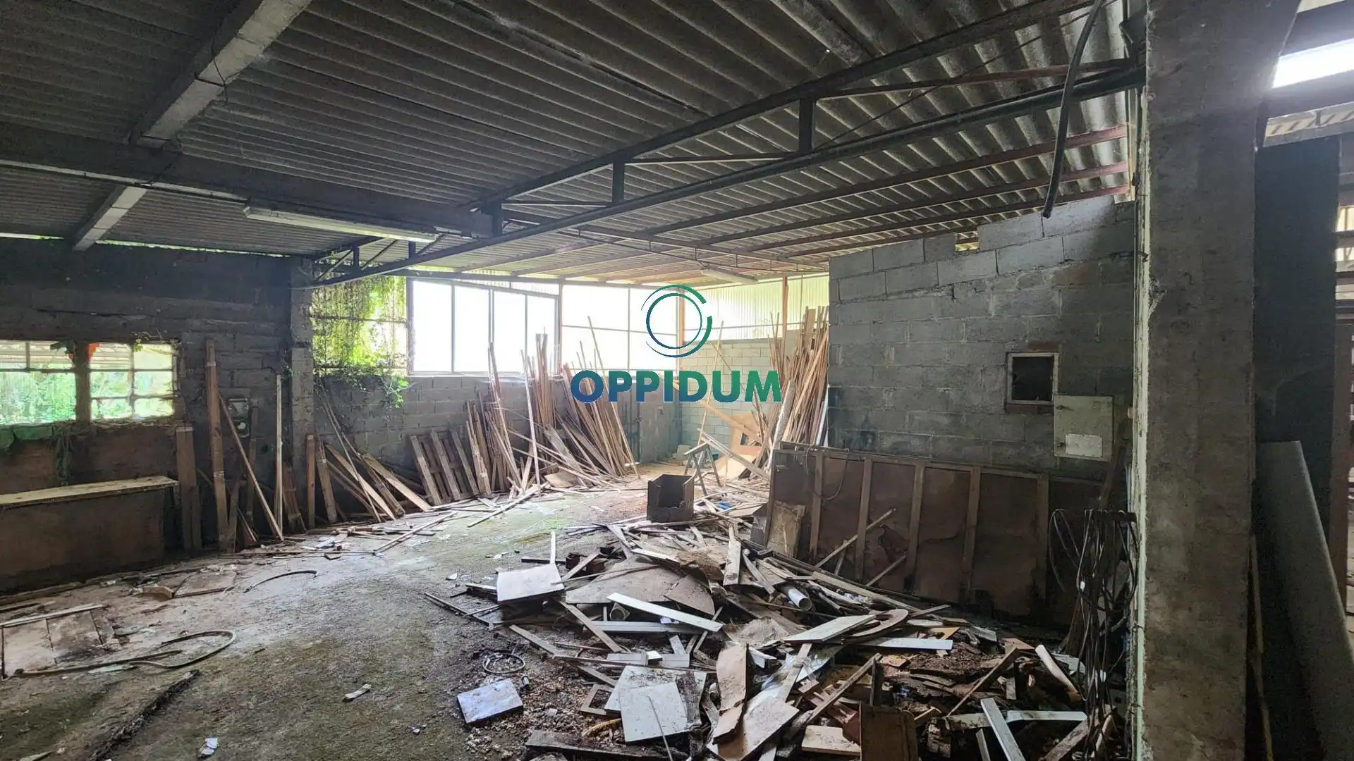 Industrial buildings for sale in Touro