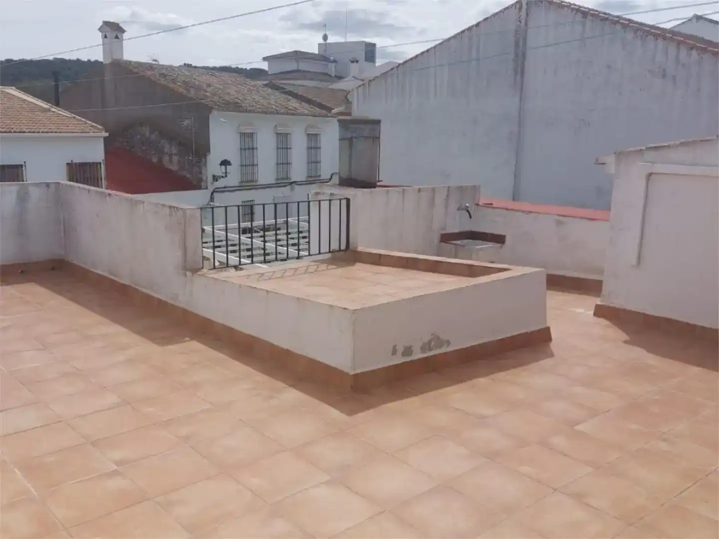 Terrassa de Casa adosada en venda en Castilblanco de los Arroyos amb Aire condicionat, Jardí privat i Traster