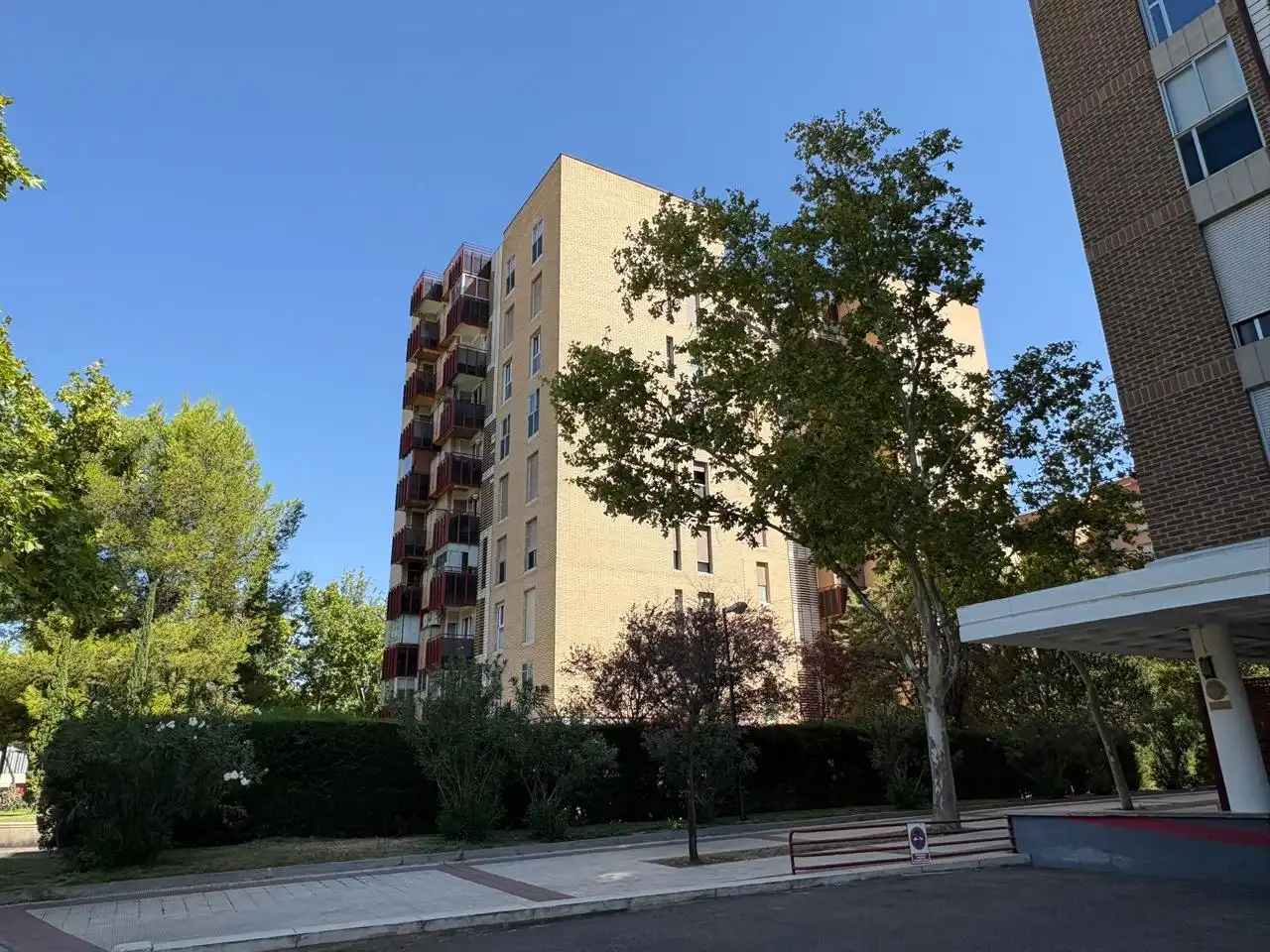 Vista exterior de Piso en venta en Zaragoza con Aire acondicionado, Calefacción y Parquet