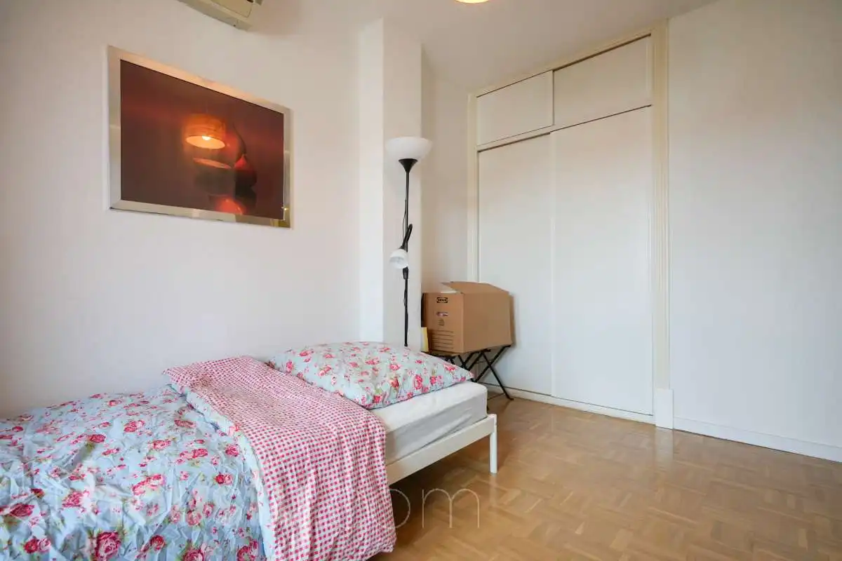 Bedroom of Flat for rent in Madrid  with Air Conditioner, Heating and Furnished