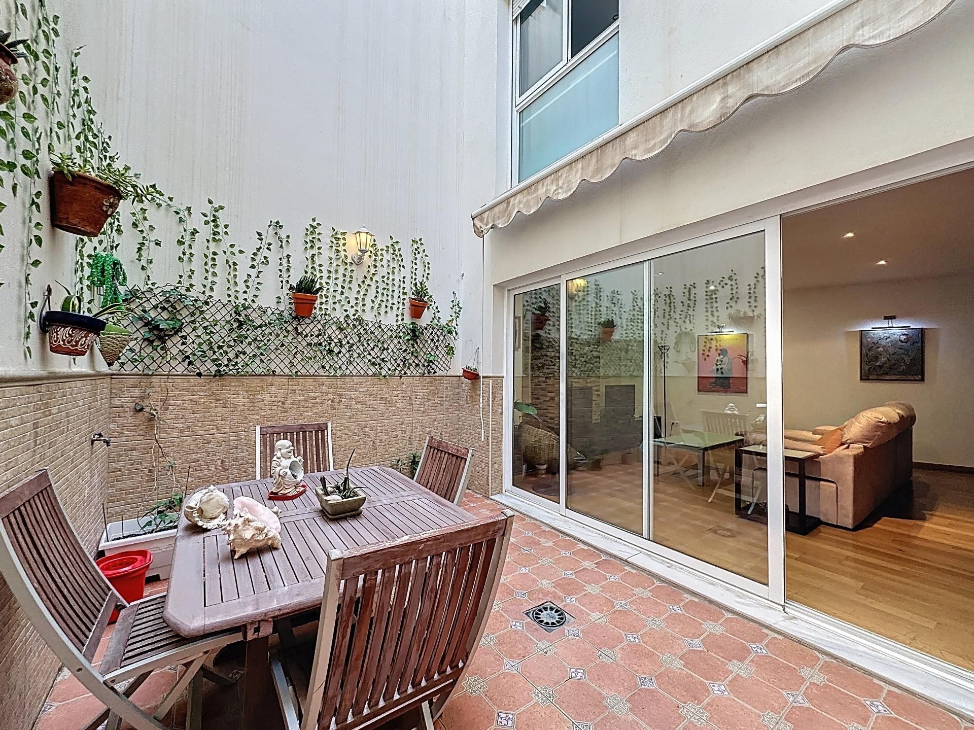 Terrassa de Casa o xalet en venda en  Almería Capital amb Aire condicionat i Terrassa