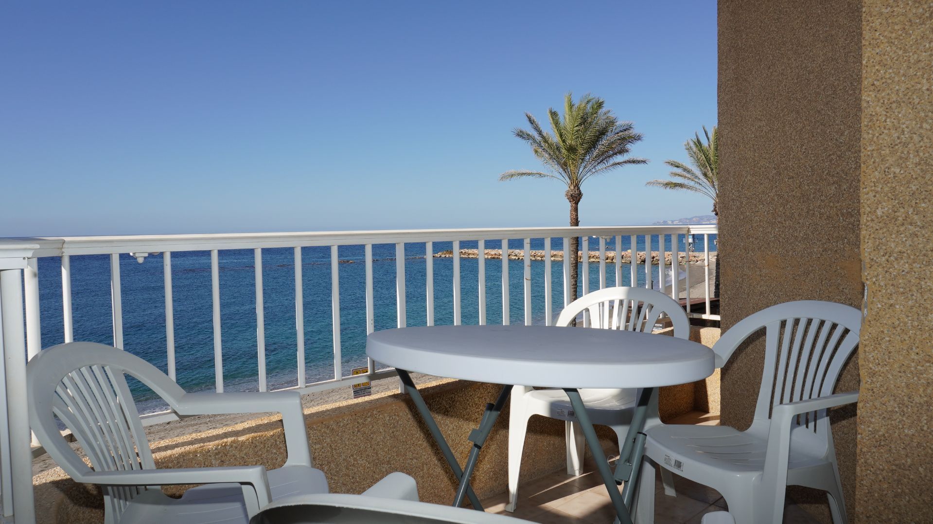 Terraza de Piso de alquiler en Torrenueva Costa con Terraza y Amueblado