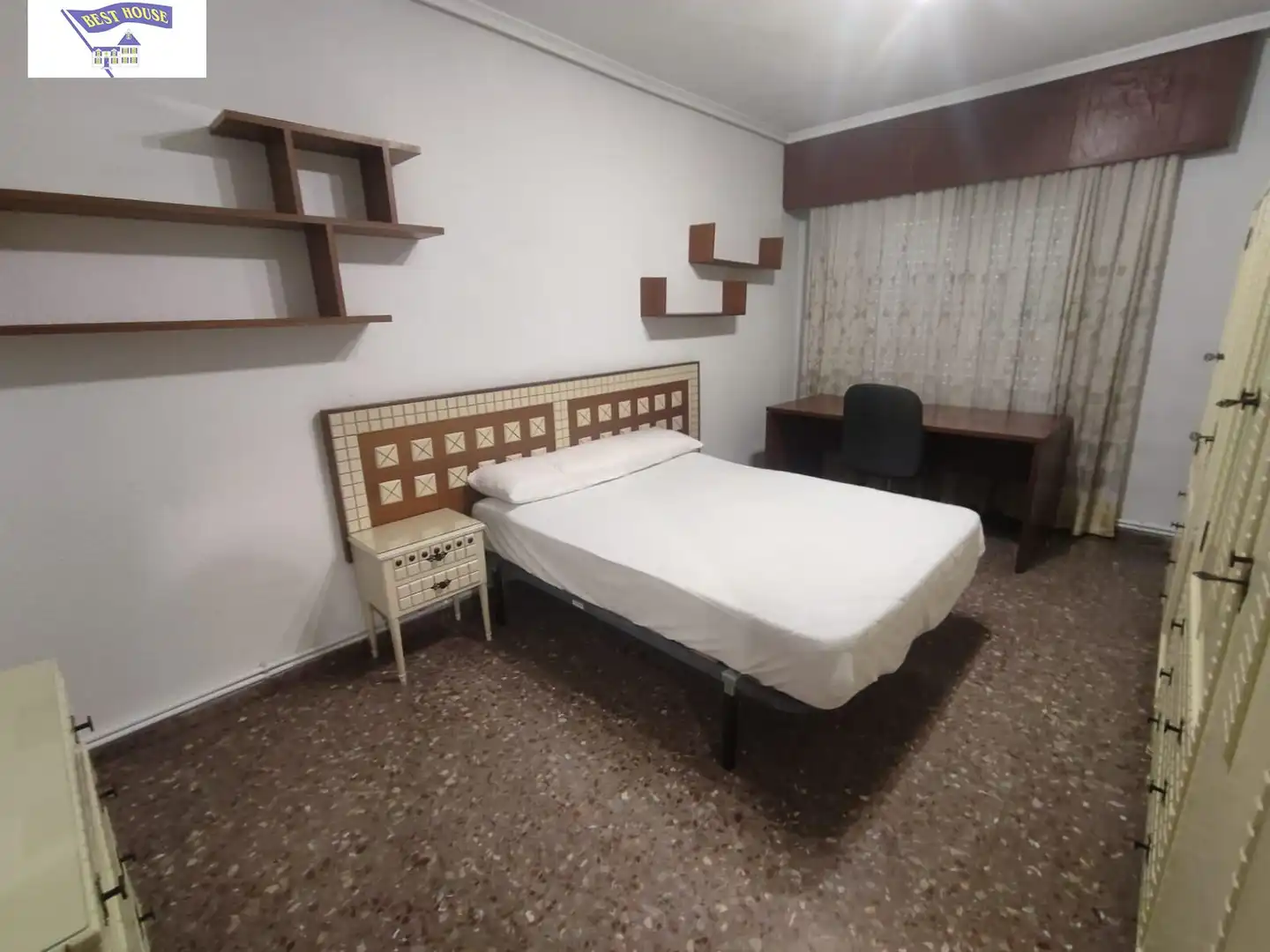 Bedroom of Flat for share in Albacete  with Balcony
