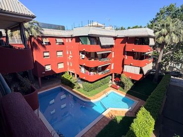 Penthouse with balcony for sale in Montmar