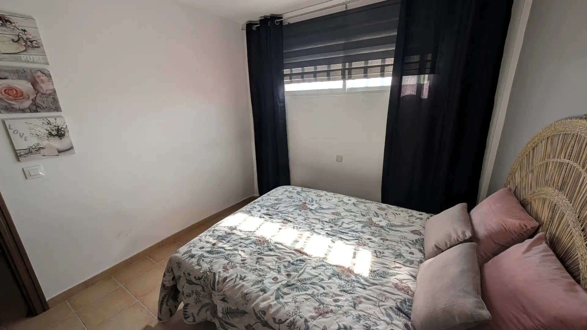 Habitación de Apartamento en venta en Antigua con Amueblado, Horno y Lavadora
