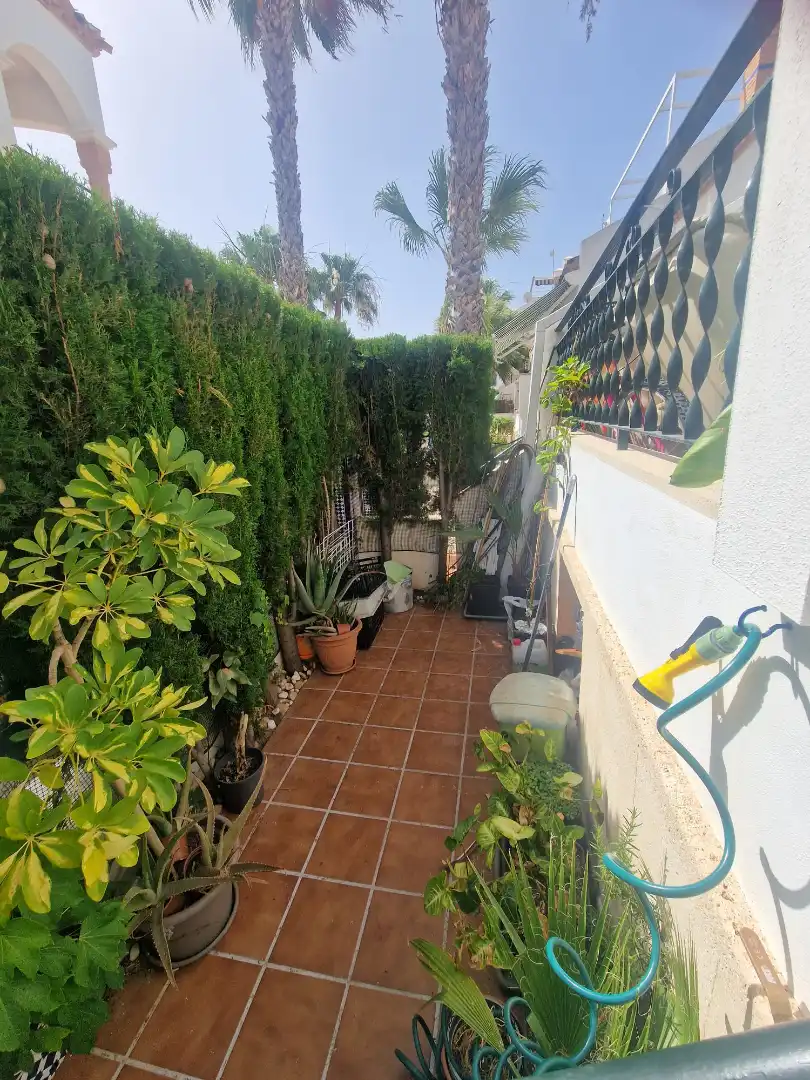 Terrassa de Casa adosada en venda en Orihuela amb Aire condicionat, Jardí privat i Terrassa