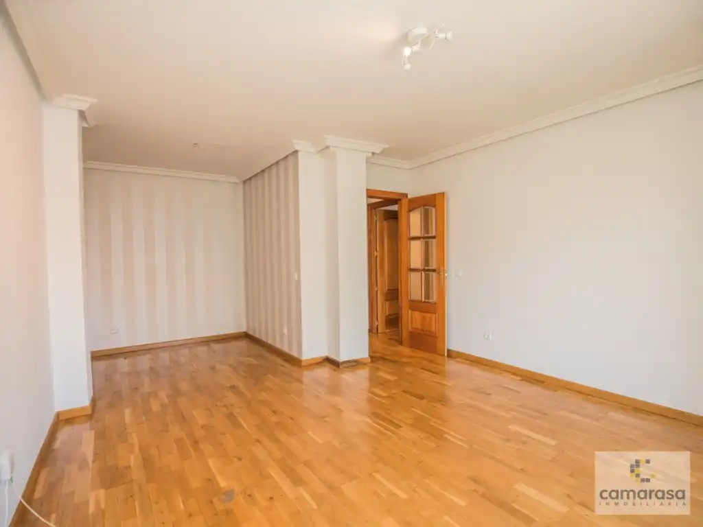 Flat for rent in Paseo Dos De Mayo, 2, Centro