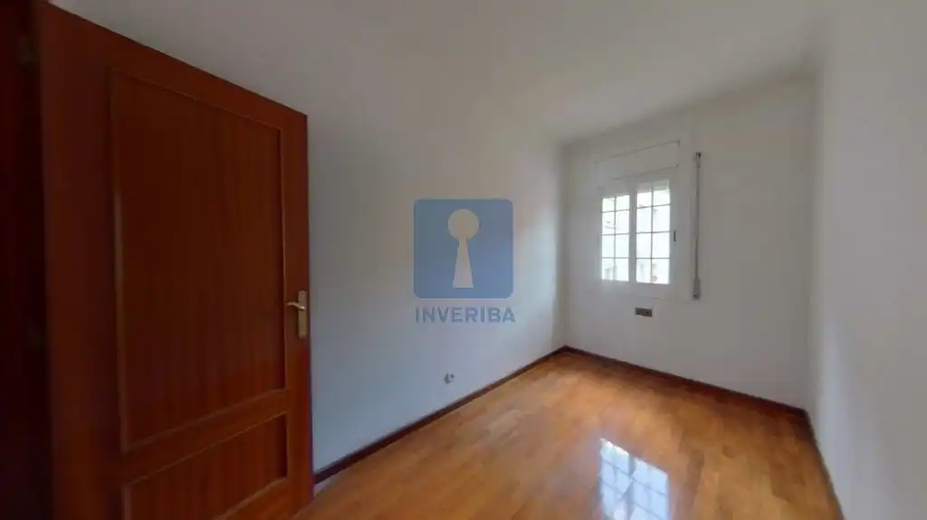 Detached homes for sale in Sant Vicenç Dels Horts  with Terrace, Storage room and Alarm