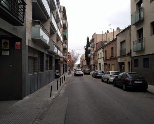Vista exterior de Edifici en venda en Terrassa