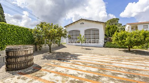 Oportunidad! almacén de uso residencial ,con jardín, en Esparreguera.