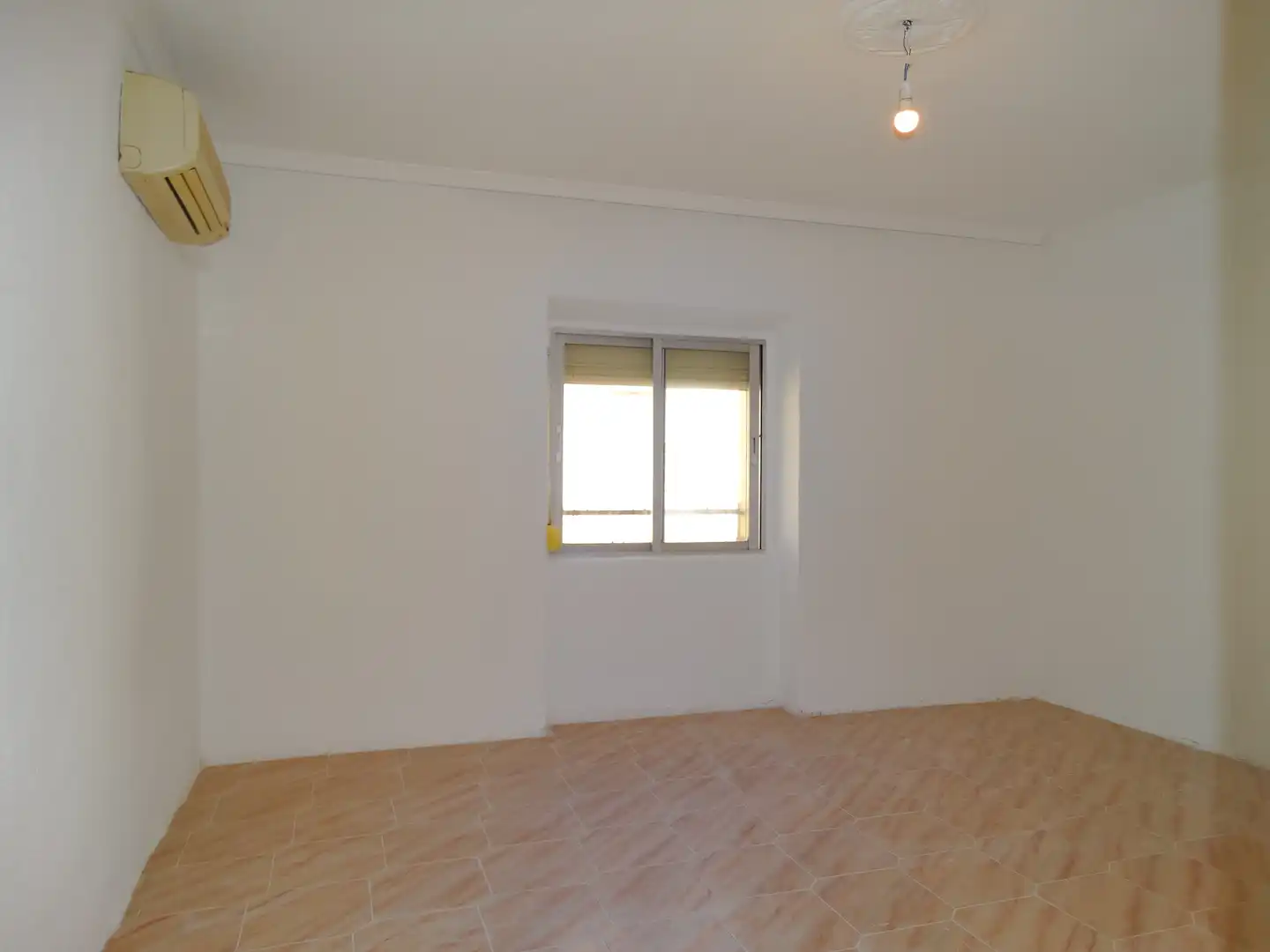 Wohnung zum Verkauf in Arganda del Rey mit Heizung und Balkon