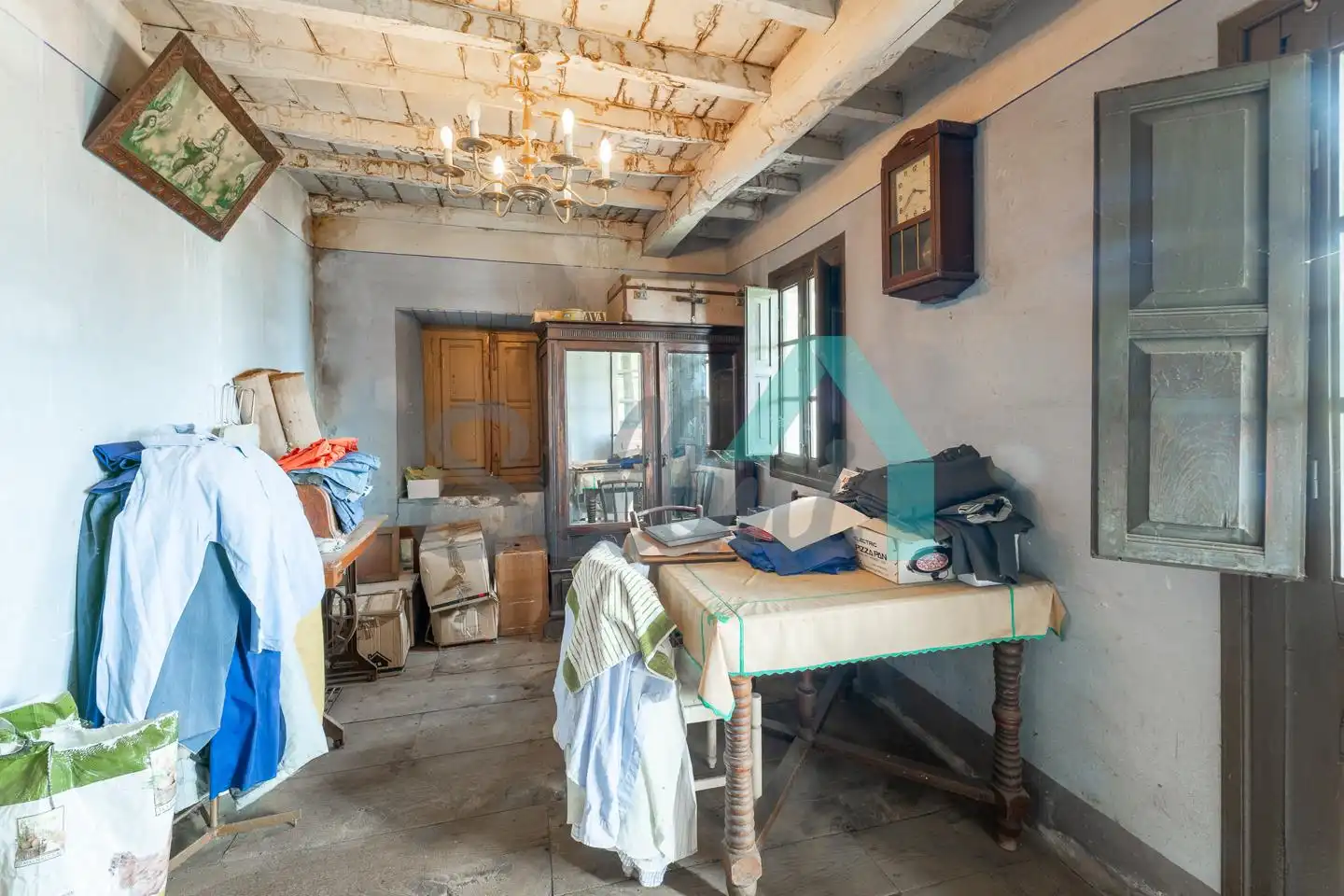 Küche von Einfamilien-Reihenhaus zum Verkauf in Quirós mit Privatgarten und Terrasse