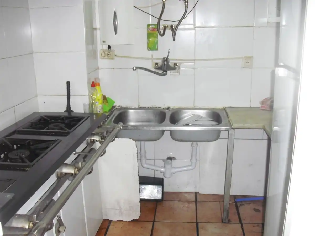Cuina de Local en venda en Oviedo 