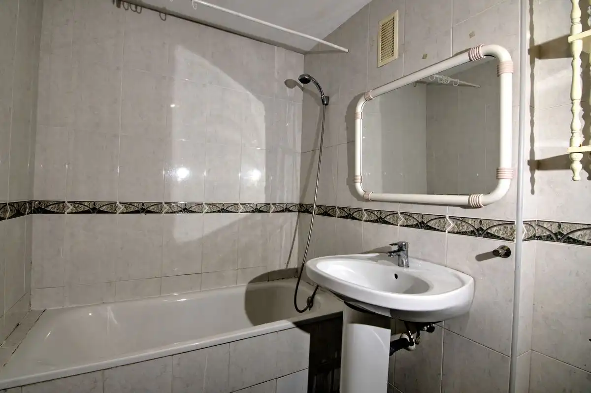 Baño de Piso en venta en Alicante / Alacant con Calefacción y Piscina