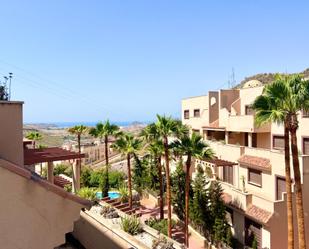 Vista exterior de Àtic en venda en Águilas amb Piscina